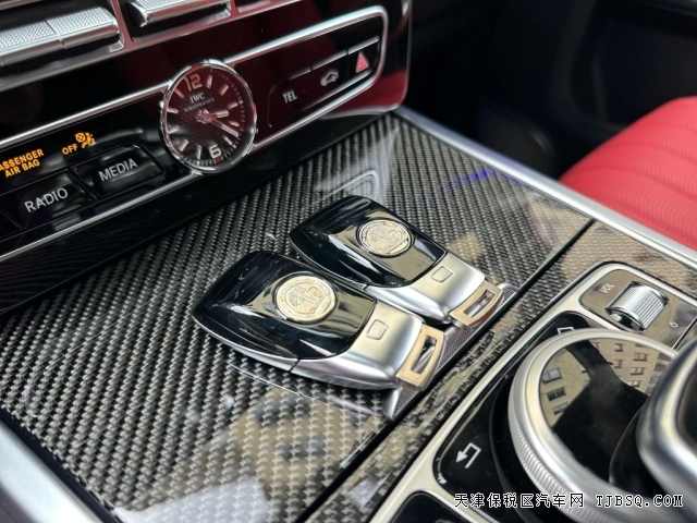 平行進(jìn)口24款奔馳G63AMG現(xiàn)車已到港口極具性價(jià)比全國可分期購車