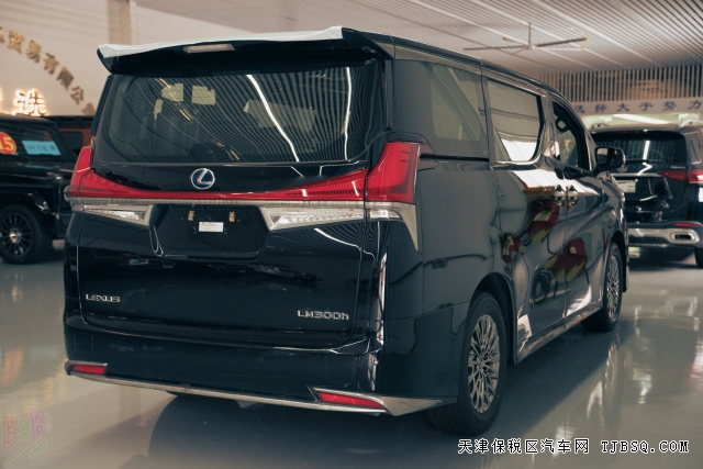 MPV港口23款雷克薩斯LM300h最新優(yōu)惠價(jià)格全國可分期購車