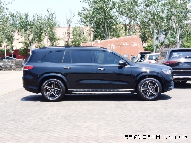 百萬級最具代表性的奔馳GLS450大型SUV港口庫存壓力大抄底好時機
