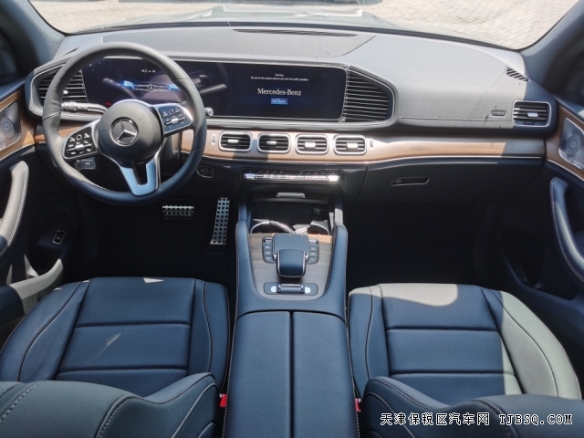 百萬級最具代表性的奔馳GLS450大型SUV港口庫存壓力大抄底好時機