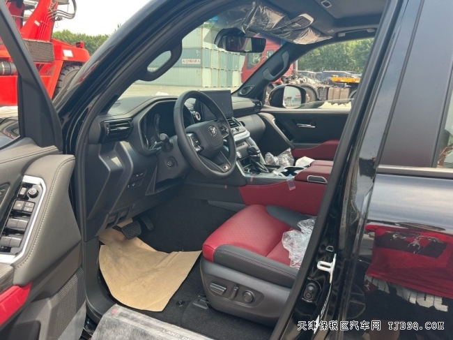 豐田酷路澤LC300GR-Sport運動 125萬能買到什么配置