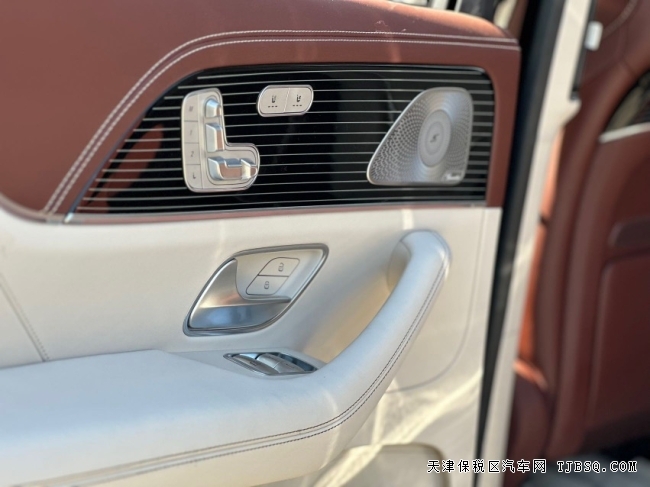 平行進(jìn)口23款奔馳GLS600現(xiàn)車 210萬起 