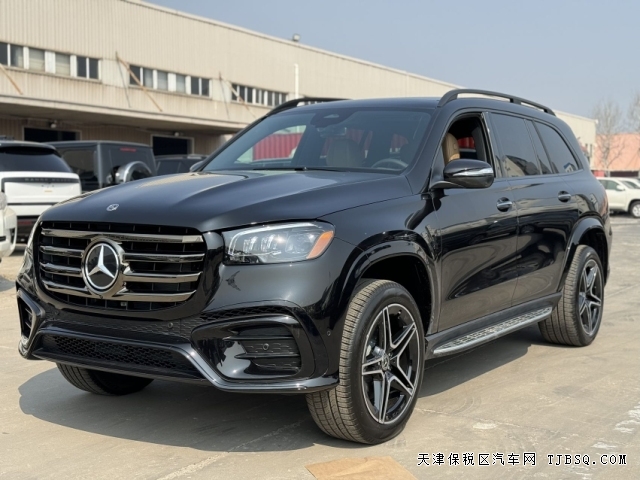 商務(wù)氣場(chǎng)2024款奔馳GLS450豪華大型SUV對(duì)比年后售價(jià)進(jìn)一步下跌最行情
