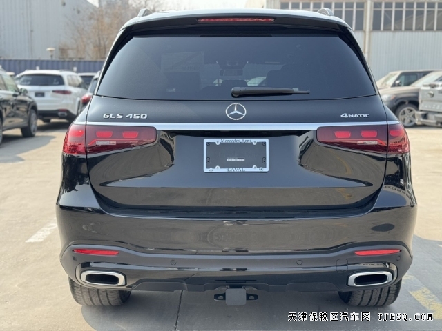 商務(wù)氣場(chǎng)2024款奔馳GLS450豪華大型SUV對(duì)比年后售價(jià)進(jìn)一步下跌最行情