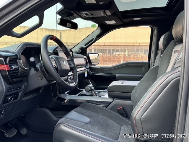 23款美規(guī)福特F150猛禽R版5.2T機(jī)械增壓猛禽系列最高性能港口最新行情