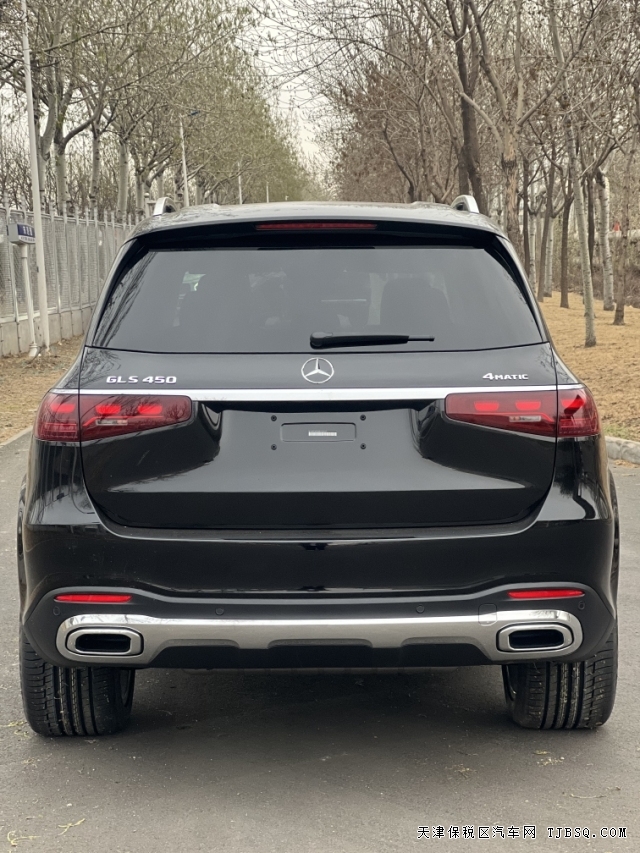 2024款美規(guī)奔馳GLS450七座AMG豪華SUV對(duì)比中規(guī)有哪些優(yōu)勢(shì)