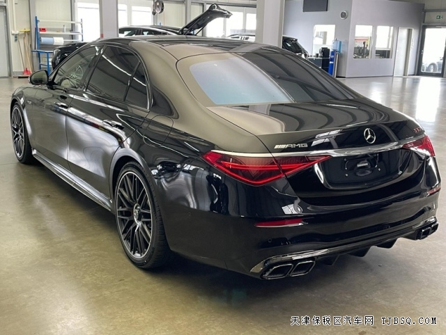 全新設(shè)計(jì)24款奔馳AMG S63平行進(jìn)口現(xiàn)車抵達(dá)保稅區(qū)港口最新行情