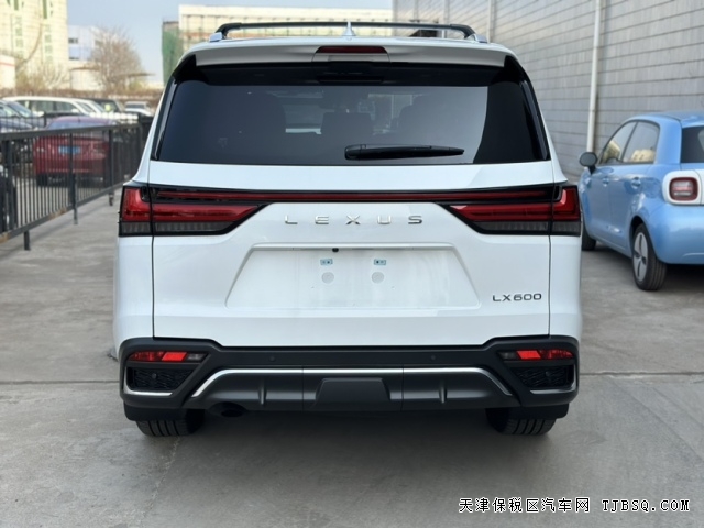 全新2024款美規(guī)雷克薩斯LX600運動版實車到港底升馬克音響在售行情