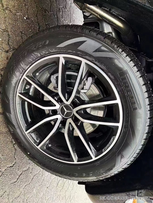 平行進(jìn)口24款奔馳G500三把鎖實(shí)車到港最新配置行情可分期