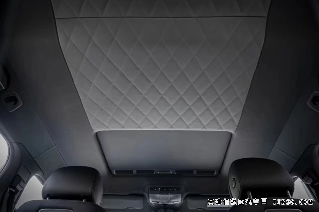 平行進(jìn)口24款奔馳G500三把鎖實(shí)車到港最新配置行情可分期