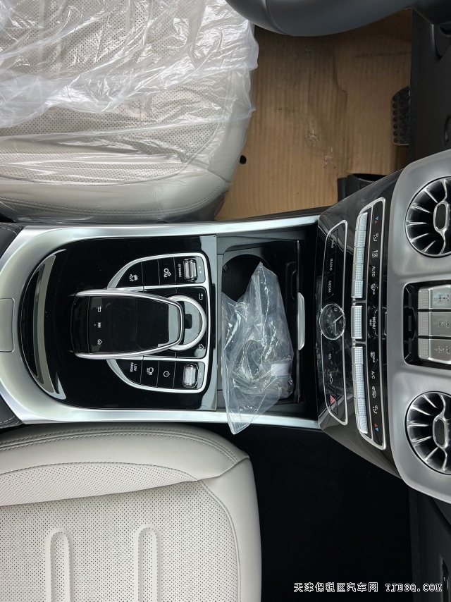 平行進(jìn)口24款奔馳G400d柴油版3.0T現(xiàn)車批發(fā)價(jià)甩