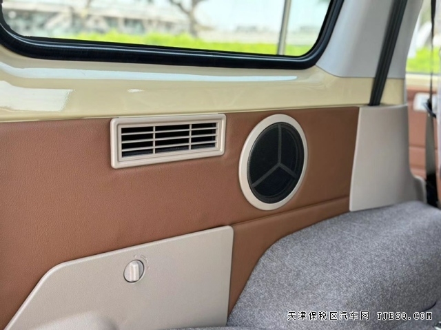 工具車屬性的24款自動擋豐田酷路澤LC76柴油版港口國六現(xiàn)車