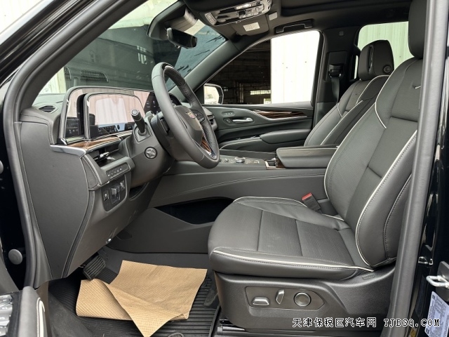 柴油版23款凱迪拉克凱雷德ESV3.0T加長(zhǎng)豪華全尺寸SUV港口價(jià)格抄底