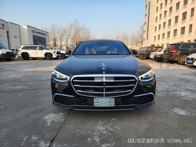  4D大柏林魔術(shù)車身后軸10度轉(zhuǎn)向數(shù)字大燈四座頂配奔馳S500港口現(xiàn)車