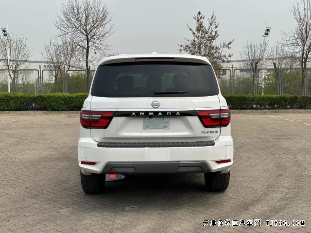 24款美規(guī)日產(chǎn)途樂阿曼達(dá)無敵戰(zhàn)艦5.6L八缸全尺寸SUV