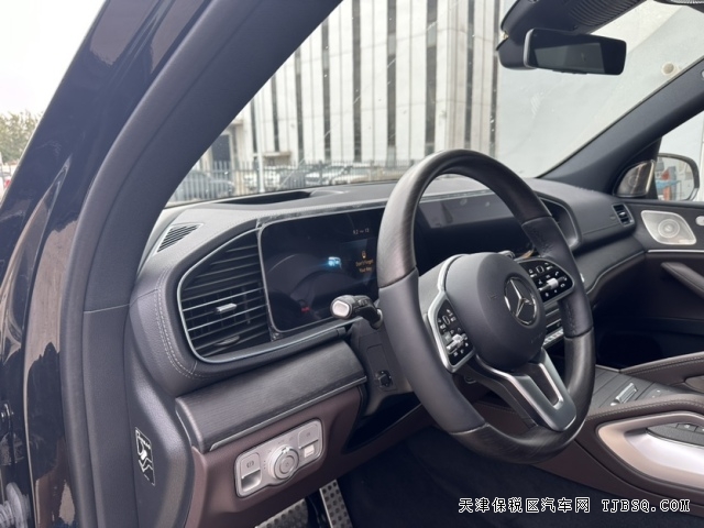 平行進口八缸奔馳GLS580大型豪華SUV動力澎湃港口最新行情