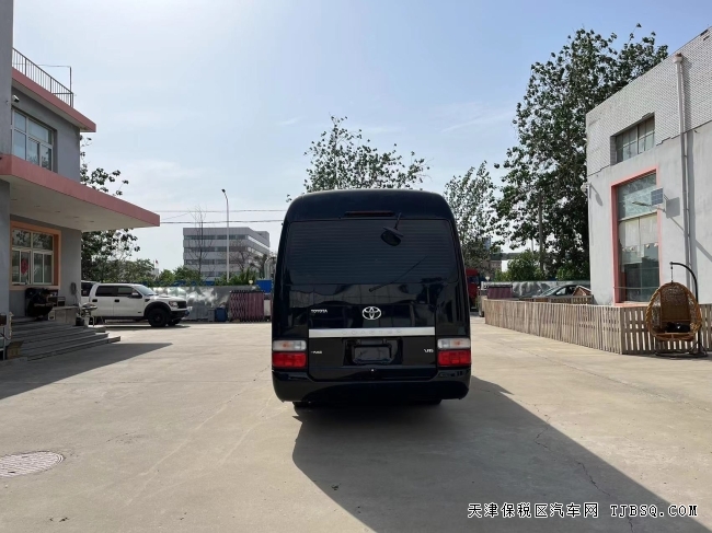 考察一號(hào)豐田考斯特12座4.0L黑武士版天津現(xiàn)車(chē)108萬(wàn)售全國(guó)