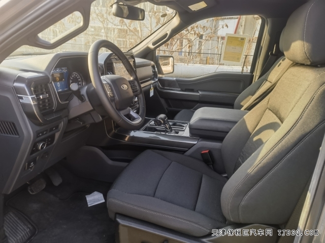 平行進(jìn)口23款福特猛禽F150XLT港口現(xiàn)車五十多萬(wàn)入手大皮卡