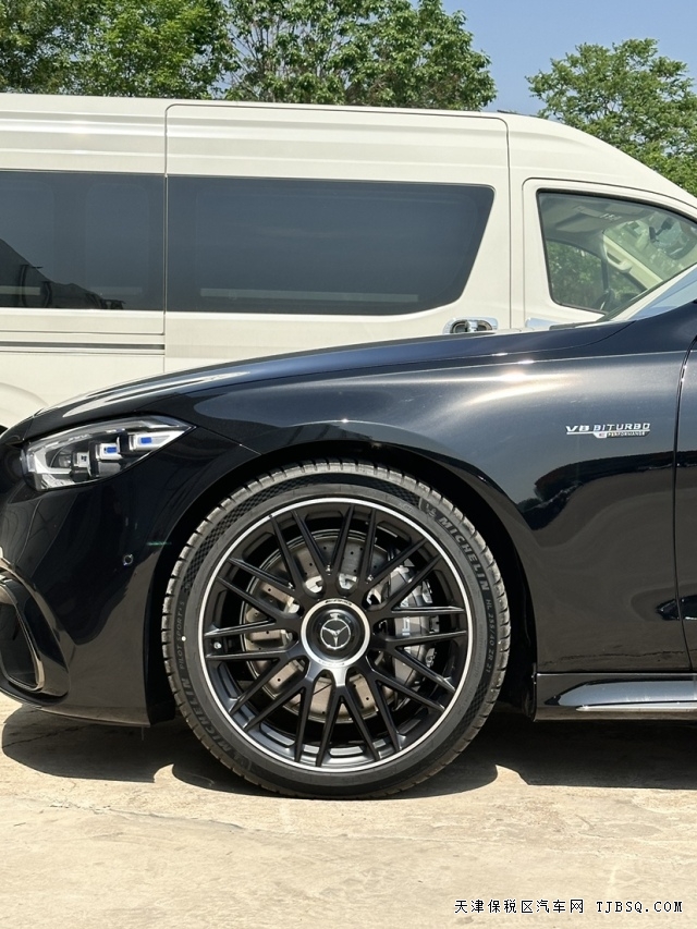 24款奔馳AMG S63四座行政座駕V8保稅區(qū)現(xiàn)車可分期