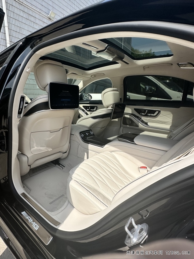 24款奔馳AMG S63四座行政座駕V8保稅區(qū)現(xiàn)車可分期