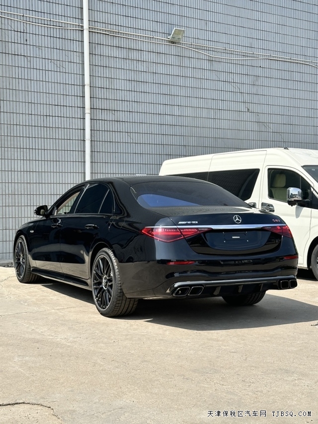 24款奔馳AMG S63四座行政座駕V8保稅區(qū)現(xiàn)車可分期