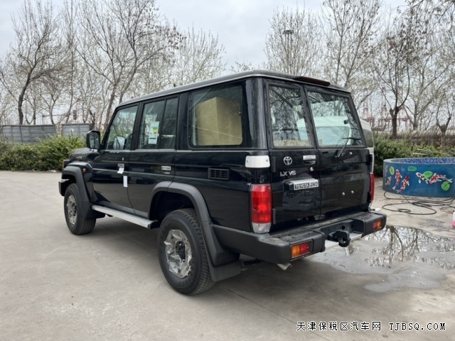 最具情懷的24款自動(dòng)擋豐田酷路澤LC76 4.0L港口現(xiàn)車最新行情