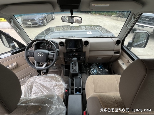 最具情懷的24款自動(dòng)擋豐田酷路澤LC76 4.0L港口現(xiàn)車最新行情