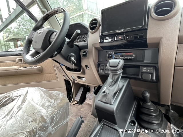 最具情懷的24款自動(dòng)擋豐田酷路澤LC76 4.0L港口現(xiàn)車最新行情