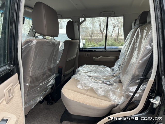 最具情懷的24款自動(dòng)擋豐田酷路澤LC76 4.0L港口現(xiàn)車最新行情