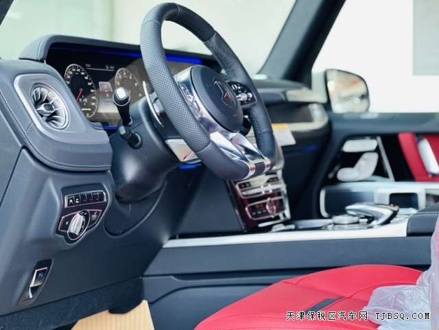 2024款奔馳AMG G63三把鎖價格暴跌港口最新行情報價