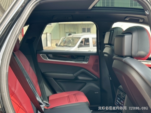 平行進(jìn)口2024款保時(shí)捷卡宴Cayenne3.0T高配港口現(xiàn)車可分期