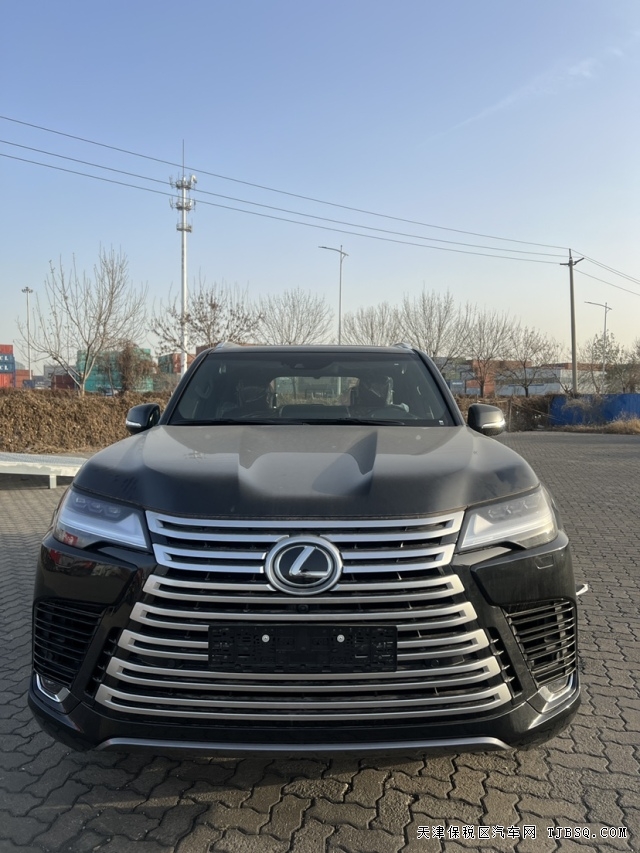 中東版大油箱雷克薩斯LX600港口熱銷最新行情可分期