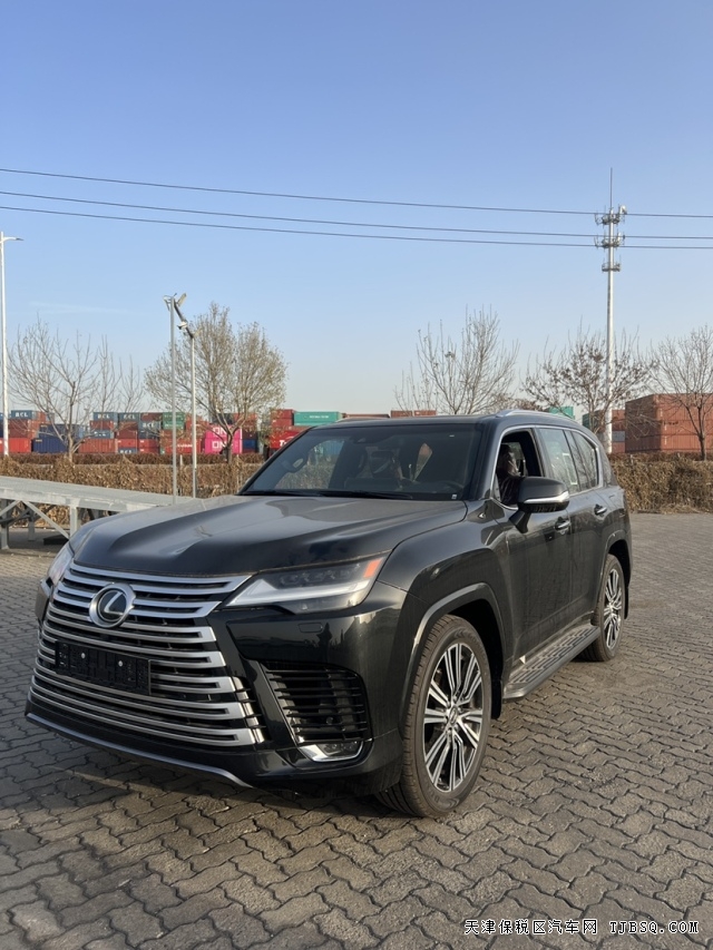 中東版大油箱雷克薩斯LX600港口熱銷最新行情可分期