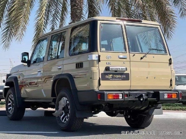 工具車屬性的24款自動擋豐田酷路澤LC76柴油版港口國六現(xiàn)車