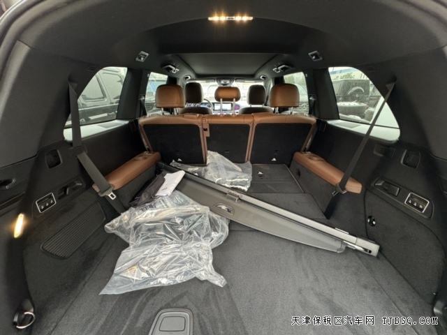 24款美規(guī)奔馳GLS450七座AMG包最具性價比的配置港口現(xiàn)車