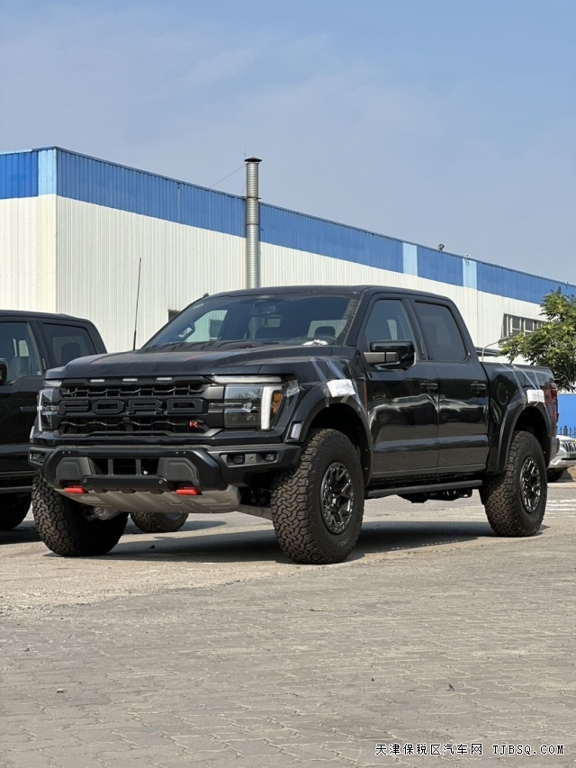 24款美規(guī)福特猛禽R版Raptor 5.2T機(jī)械增壓港口國六現(xiàn)車