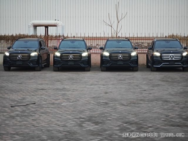奔馳旗艦SUV24款奔馳GLS450美規(guī)加版車型港口現(xiàn)車