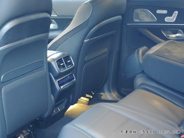奔馳旗艦SUV24款奔馳GLS450美規(guī)加版車型港口現(xiàn)車