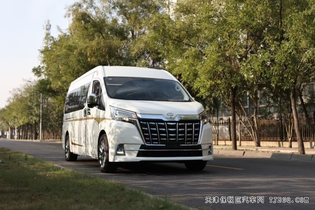純進(jìn)口豐田海獅3.5L國(guó)內(nèi)升級(jí)高端MPV商務(wù)車效果展示