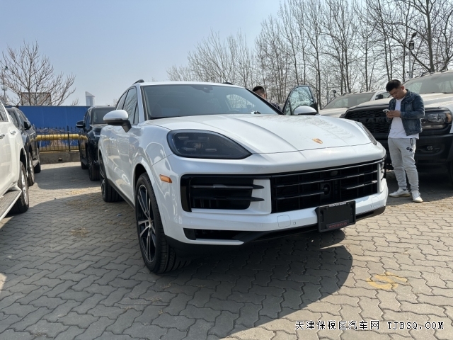 美規(guī)版24款保時捷卡宴Cayenne3.0T國六實車到港配置講解