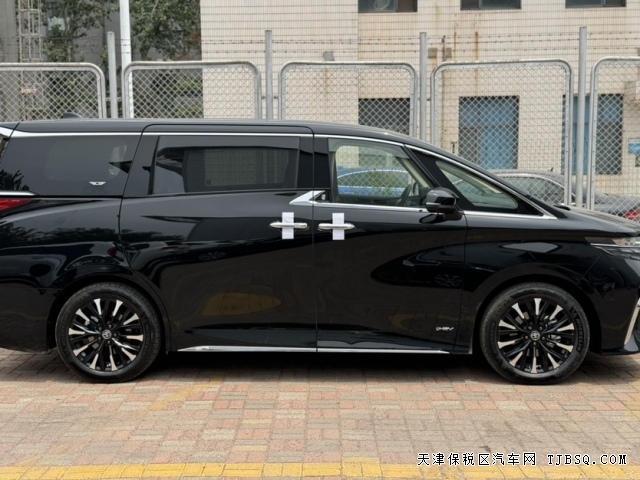 平行進(jìn)口24款豐田埃爾法2.5L混動版商務(wù)車港口現(xiàn)車不加價
