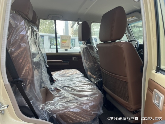 硬派越野之24款自動擋豐田酷路澤LC76汽油4.0L港口最火熱車型