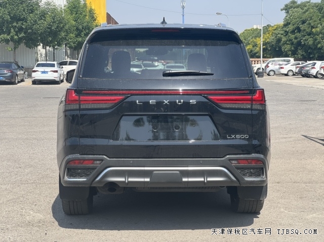 24款雷克薩斯LX600運(yùn)動(dòng)版豪華大型SUV港口現(xiàn)車行情