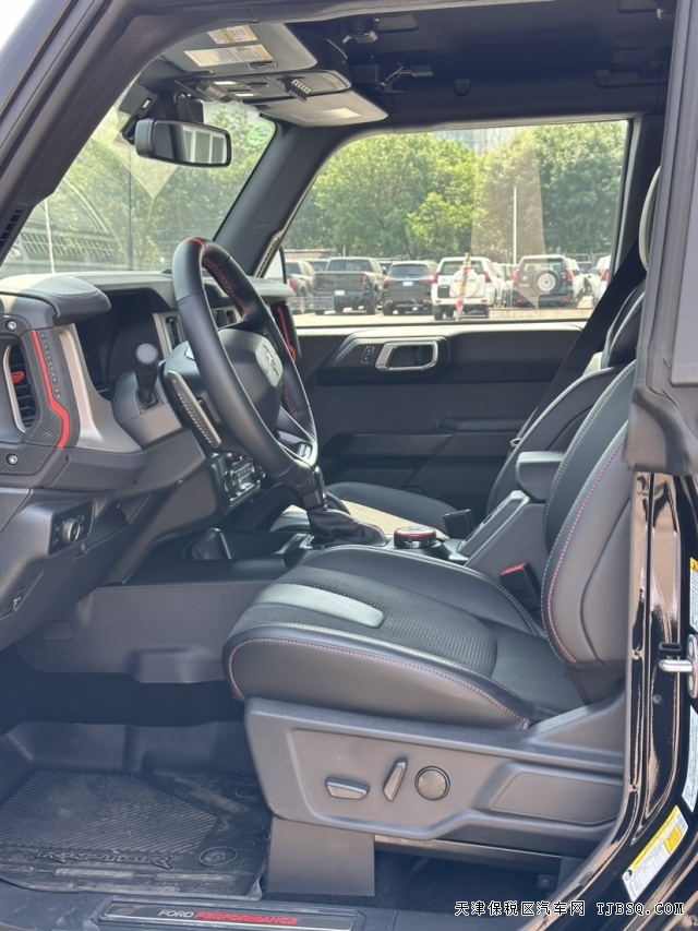 猛男座駕24款福特Bronco烈馬猛禽版3.0T玩具屬性港口現(xiàn)車