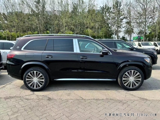 邁巴赫出品24挎包GLS600雙拼外觀四座豪華商務(wù)座駕港口行情