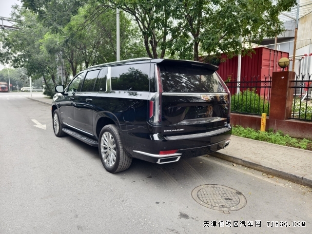 24款加版3.0柴油凱雷德 ESV加長(zhǎng) Premium Luxury 高級(jí)豪華版