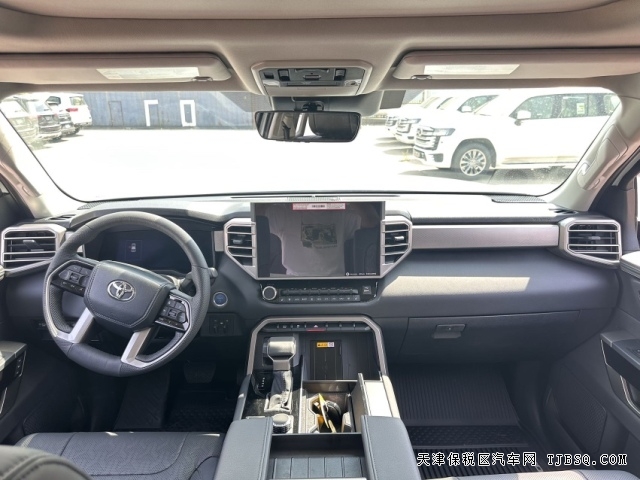 全尺寸2024款豐田紅杉3.5T混動(dòng)版港口現(xiàn)車配置行情