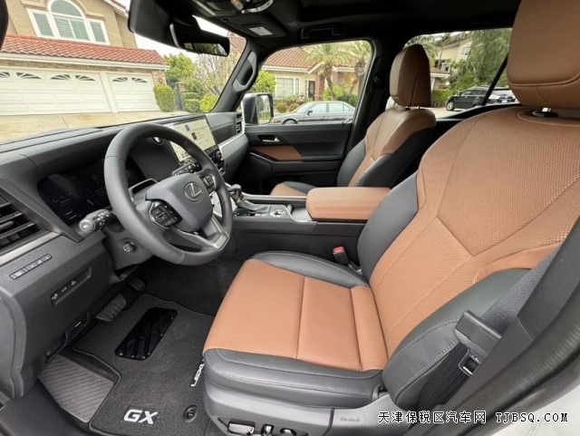 美版雷克薩斯GX550 24款 5座 Overtrail越野六缸3.4T