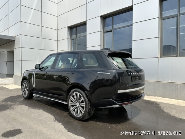 24款路虎攬勝創(chuàng)世加長4.4T V8頂級奢華SUV