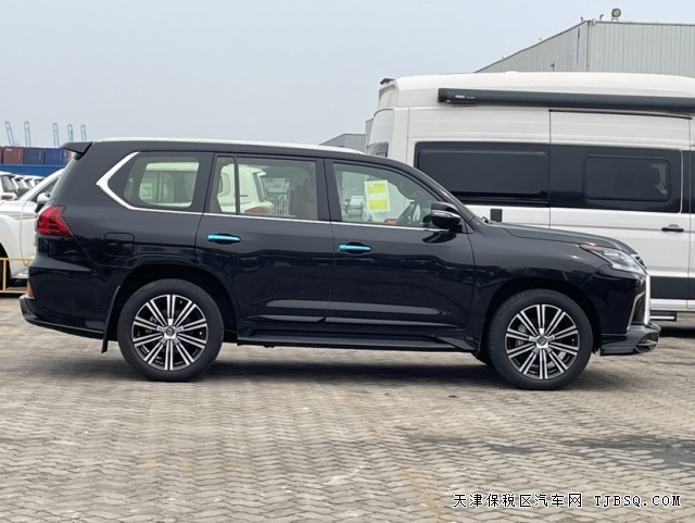 一代經(jīng)典雷克薩斯LX570中東版限量S最具氣場的硬派越野車